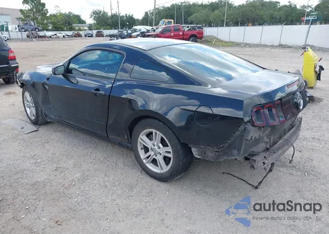 2014 Ford Mustang V6 из США, поврежденный, VIN 1ZVBP8AM7E5225947